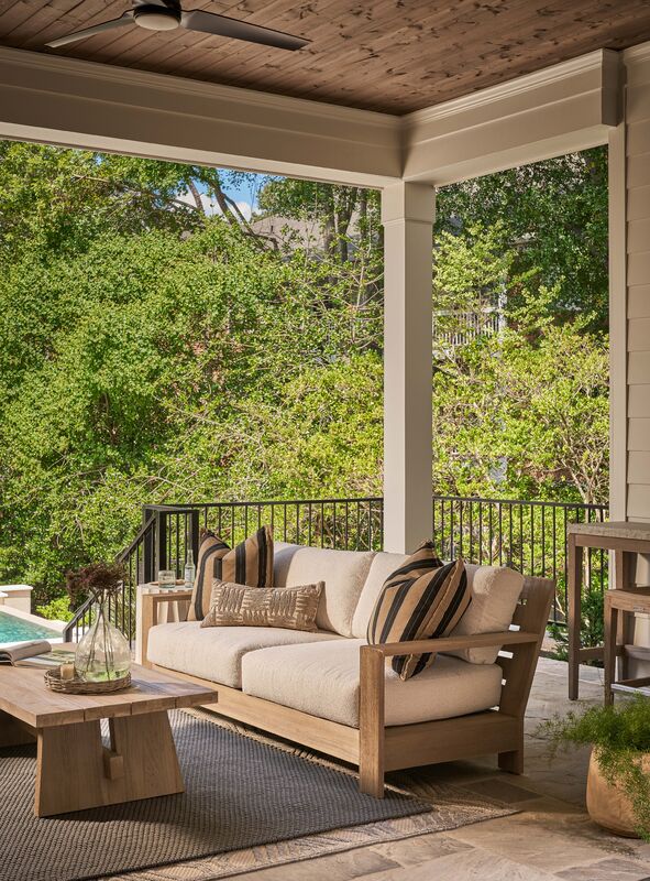 Saratoga Outdoor Sofa