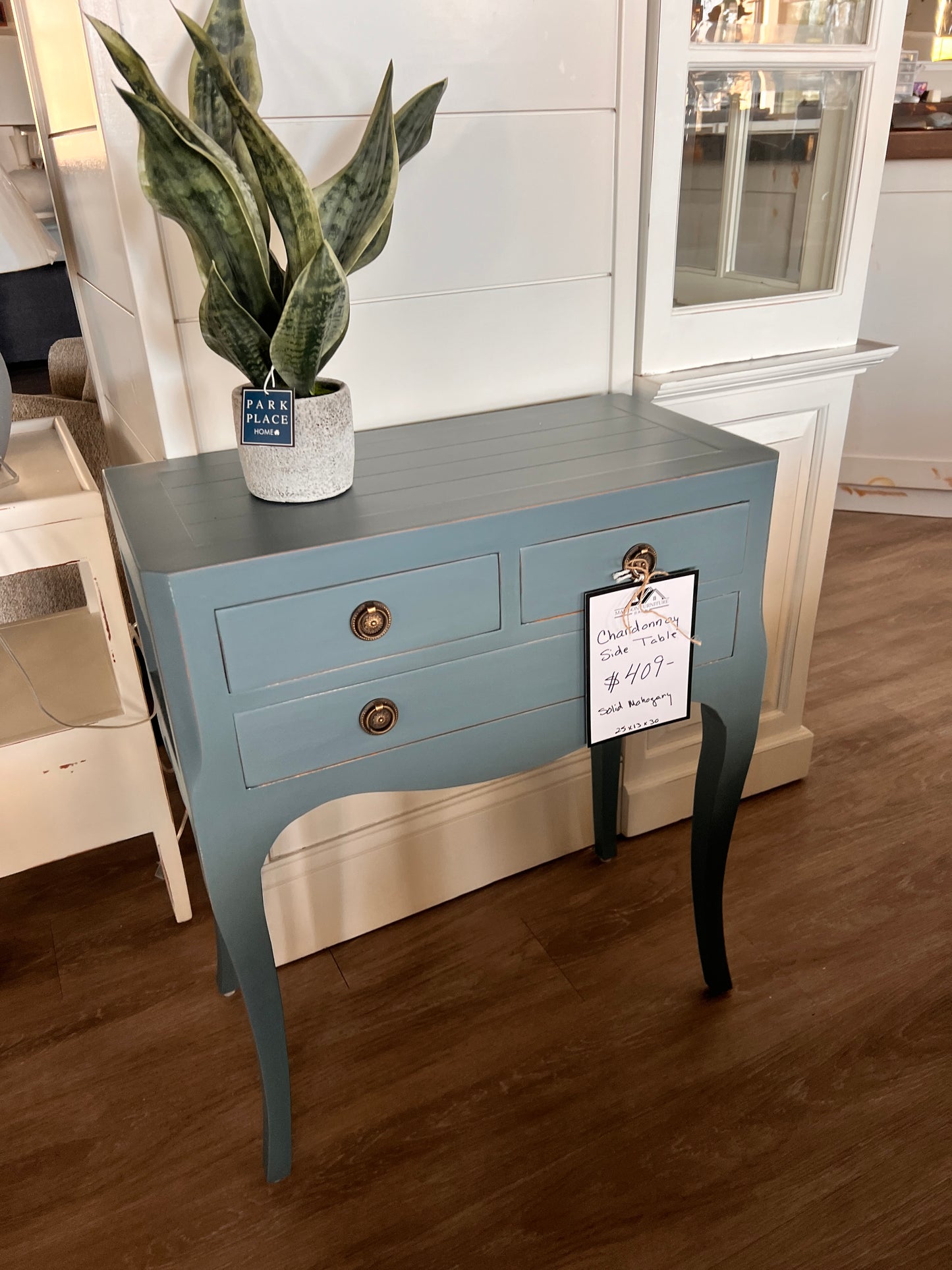 Chardonnay Side Table