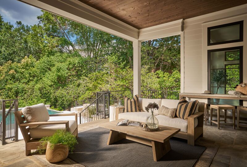 Saratoga Outdoor Sofa