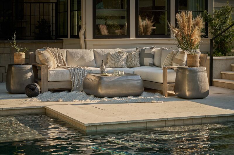 Saratoga Outdoor Cocktail Table