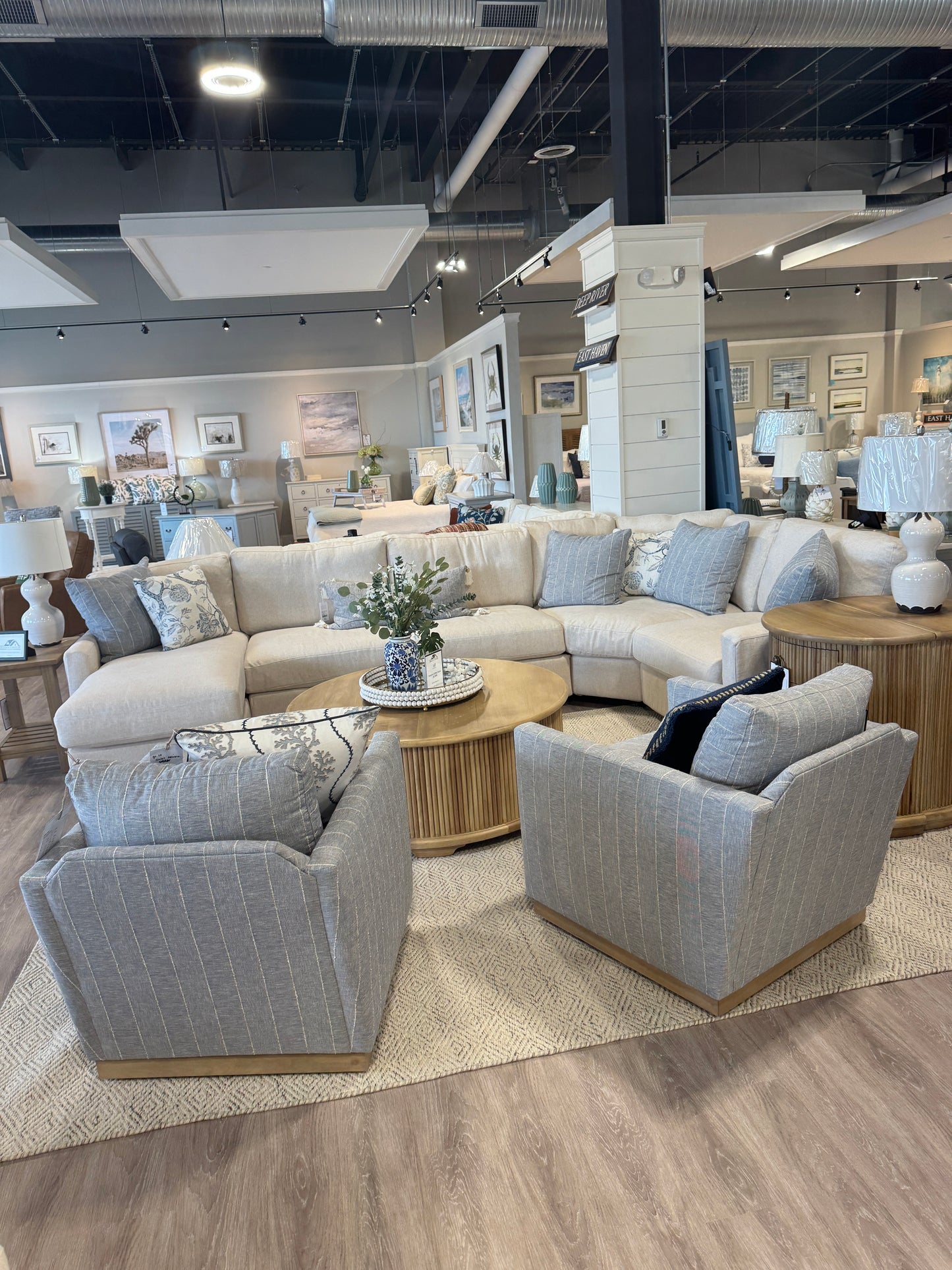Easton Slipcovered Sectional with Chaise