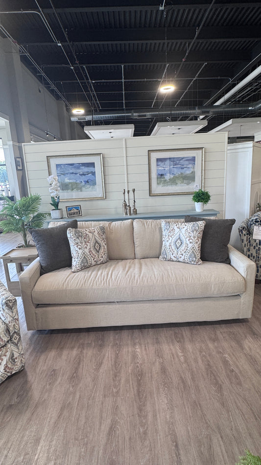 Easton Slipcovered Bench Seat Grande Sofa