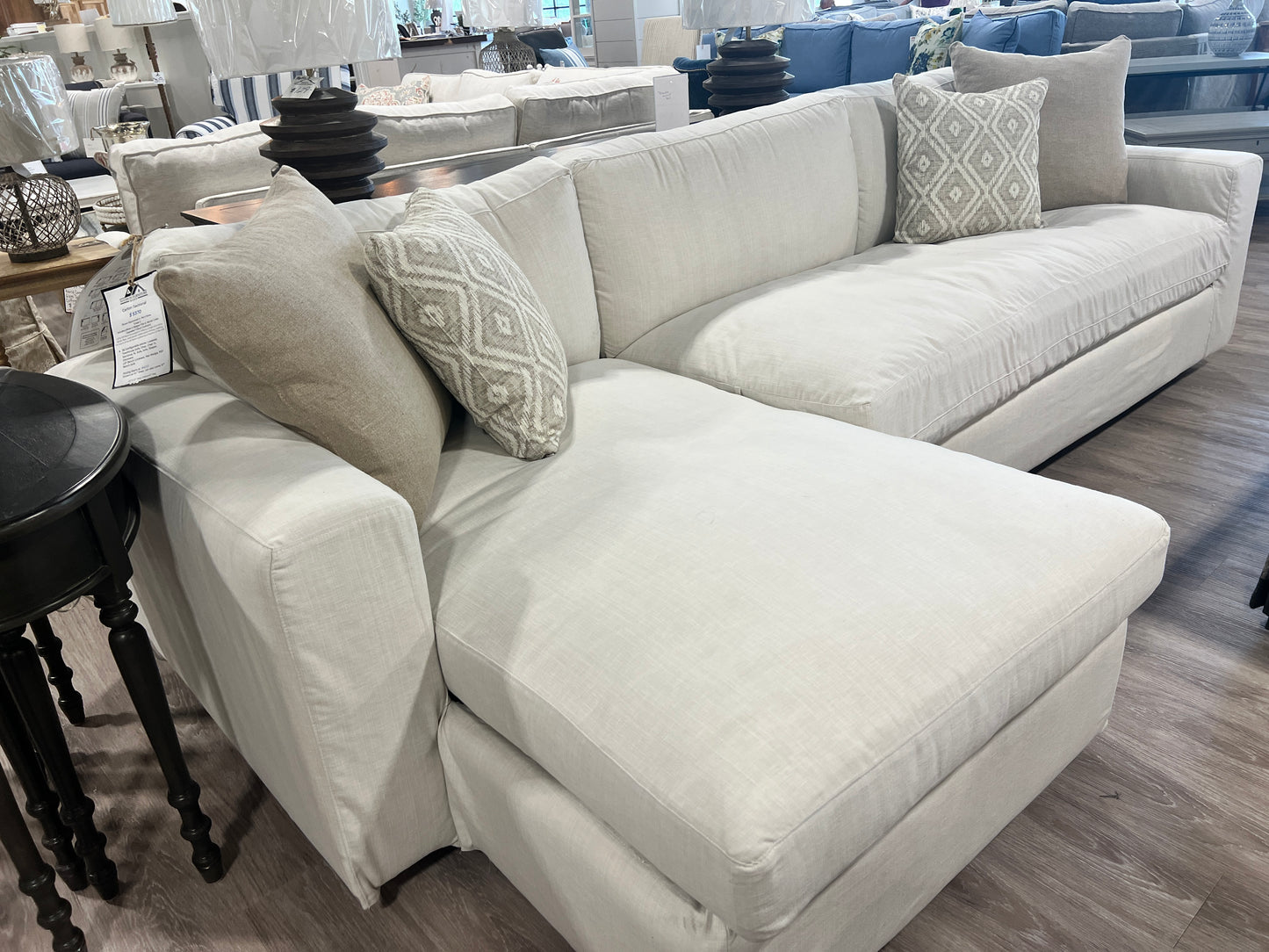 Carlton Grande Sectional